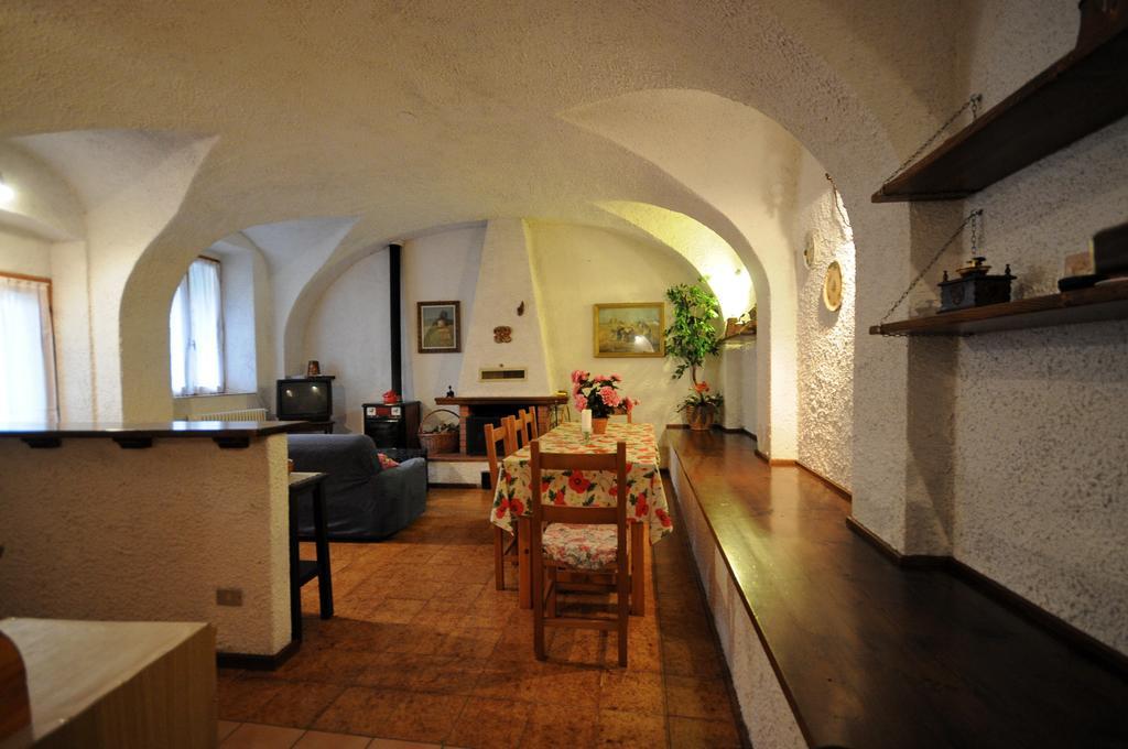 Casa Anna Villa Pieve Di Ledro Bilik gambar